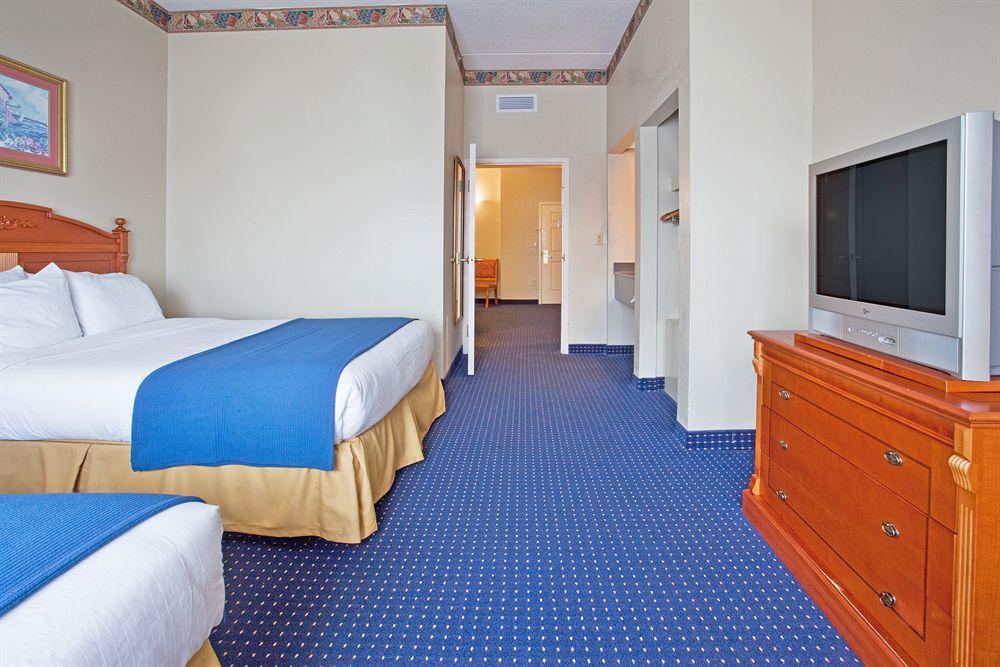 Savannah Gateway Hotel & Suites Georgetown Oda fotoğraf